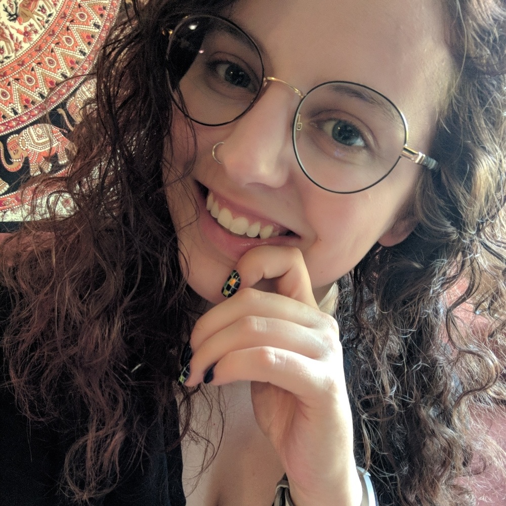 Meet your Posher, Emily